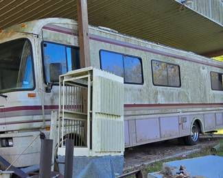 Motorhome in Good Shape - 1994 Chevy Motor - 92,000 miles - 