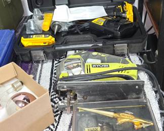 Binks Air Brush Dewalt Pex Pope and Ryobi Saw