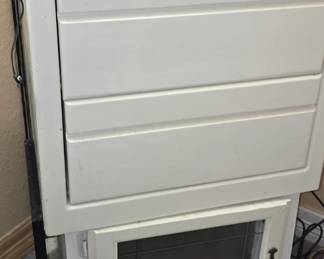 White Cabinet 