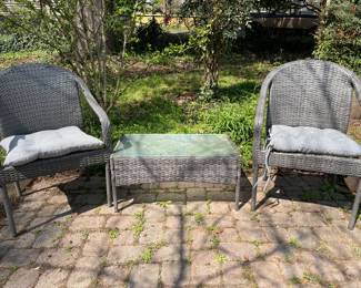 outdoor chairs and table
