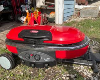 Coleman Portable/Collapsable Grille --Used Once?  