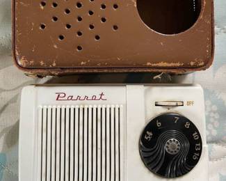 "Parrot" 1960's Transistor Radio w/Case--Works! 
