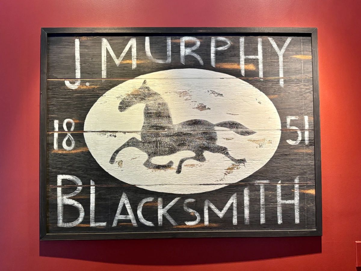 Large sign, Hand painted