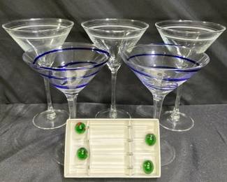 5 Martini Glasses & Olive Appetizers