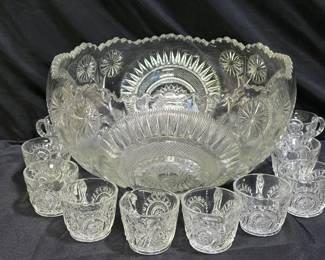 Large LE Smith Pinwheel Stars Punch Bowl & 13 Cups