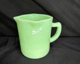  Jadeite 3 Spout 1 Cup Measuring Cup