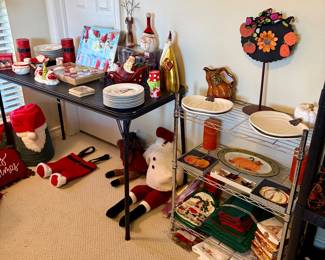 Lots of pretty Seasonal Decor 