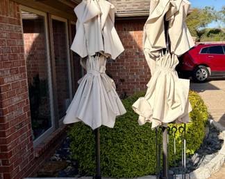 3 umbrellas available 