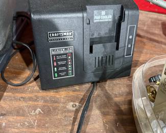 Craftsman C3 19.2 Volt Dual Chemistry Charger