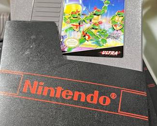 Teenage Mutant Ninja Turtles - Nintendo Entertainment System Game Cartridge