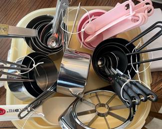 KitchenAid Measuring Cup and Spoon Set with Apple Corer/Slicer