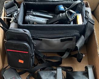 Sony Handycam Camcorder with Vivitar 700 and Accessories