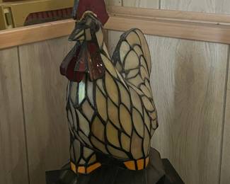 Tiffany Style Stained Glass Rooster Lamp