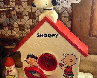 Vintage 1985 Snoopy Sno-Cone Machine by Hasbro