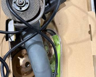 Skil 4.5-Amp 4-1/2-Inch Angle Grinder