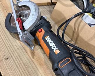 WORX WX439L 4.5 Amp WORXSAW 4.5" Electric Compact Circular Saw