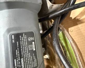 Menards 241-0980 Angle Grinder