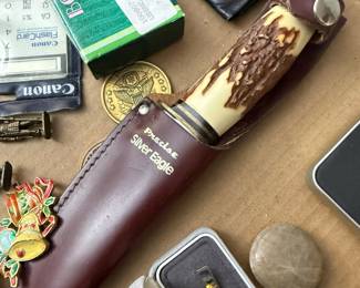 Precise Silver Eagle Hunting Knife with Sheath