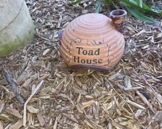 Outdoor decor, pots
