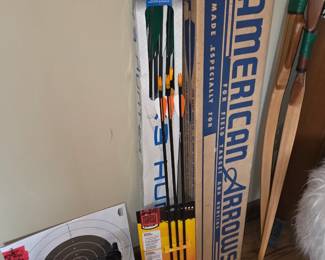 Bows & arrows, some vintage