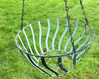 85 OutdoorHangingMetalBasket