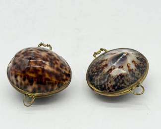 54 VintageClamShellTrinketswHingedBrassTrim
