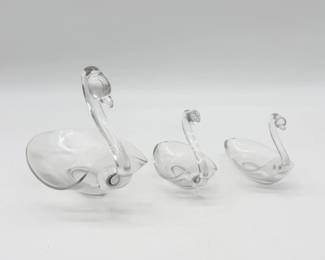 92 VintageClearGlassSwanDishes