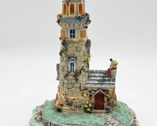 104 CastArtIndustriesTheLighthouseatIvyCoveFigurine