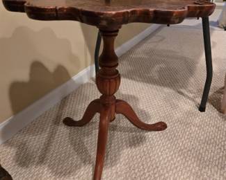 Vintage Scalloped Tea Table Chippendale Style $100