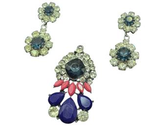 Chunky costume jewelry pendant and earring set