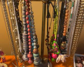 Tons of Gorgeous Jewelry