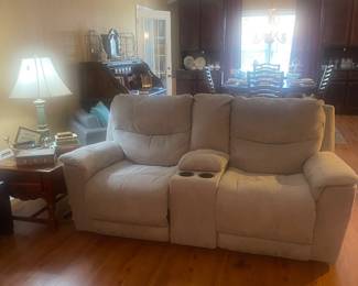Loveseat-Reclining