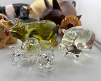 Pig figureine collection