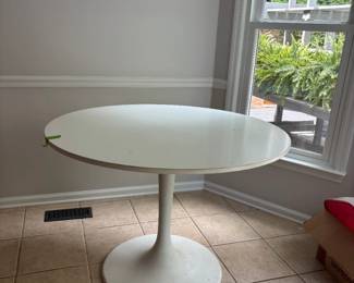 Retro MCM Style Tulip Table Ikea