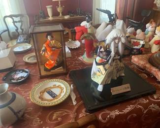 Japanese Hakata Dolls - ceramic nice collection of different positions and styles