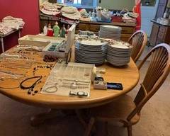 Oak Dining Table & 6 Chairs