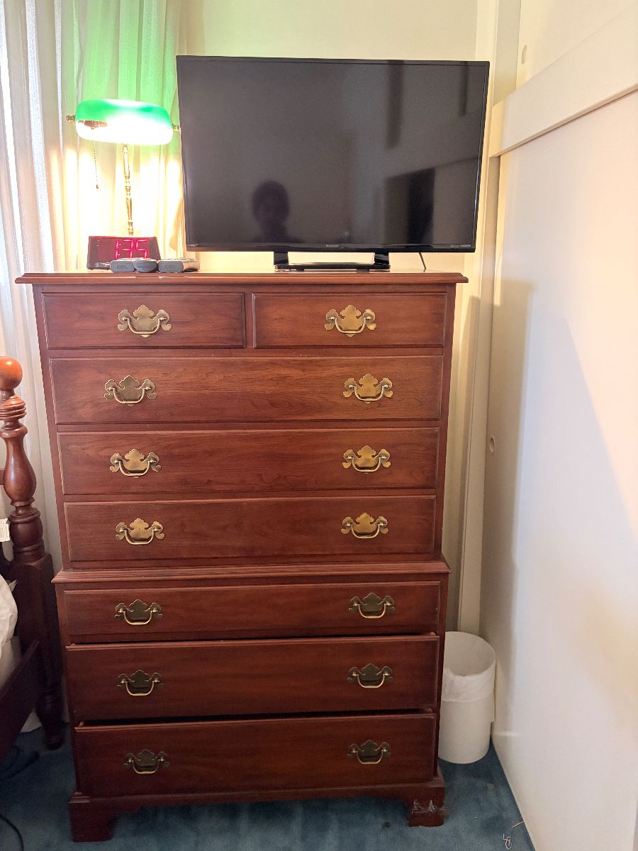 HENKEL HARRIS Solid Wild Black Cherry Chippendale Chest on Chest