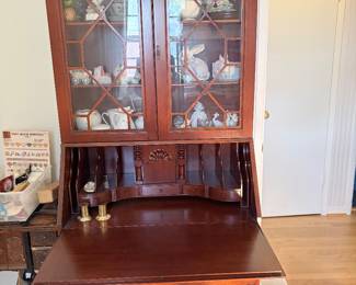 Mid 20th Century Federalist Americana Secretary Desk & Hutch