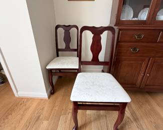 Queen Anne Folding Chair (Set of 2)