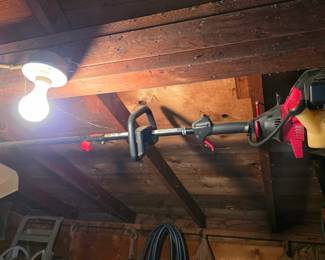 Gas powered string trimmer