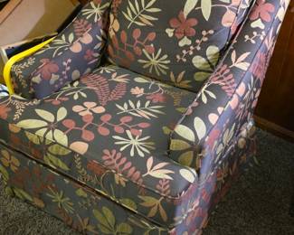 Swivel Rocking Arm Chair