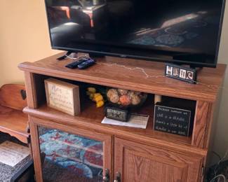 40" Flatscreen TV and TV Cabinet
