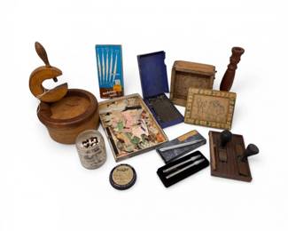 39 VintageCraftDeskCollectionEphemeraToolsEmbroideryStamp