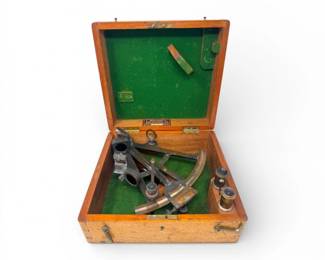 18 NorthwestInstrumentCoNauticalSextantwWoodCase