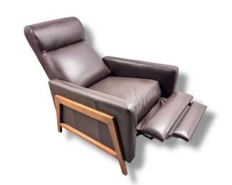 36 ModernLeatherReclinerChairwWoodFrameExtendableFootrest