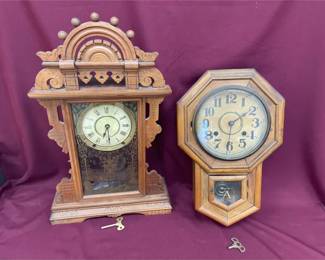 Vtg Mantle  Wall Clocks