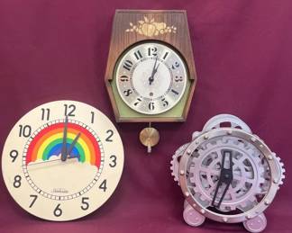 Vtg Wall  Mantle Clocks
