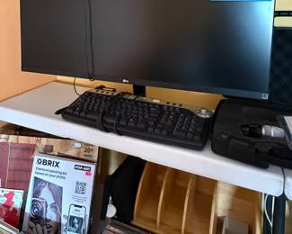 LG Ultrawide monitor 34"