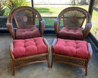 Wicker armchairs w/ottoman