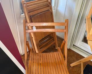 Set of 4 wood folding chairs